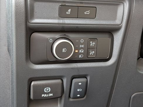 Used 2024 Ford Expedition Limited RWD image 17
