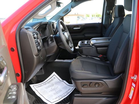 Used 2024 Chevrolet Silverado 1500 Custom Trail Boss w/ Turbomax Blackout Package image 13