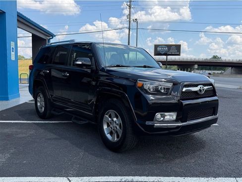 Used 2011 Toyota 4Runner SR5 w/ Convenience Pkg RWD image 7
