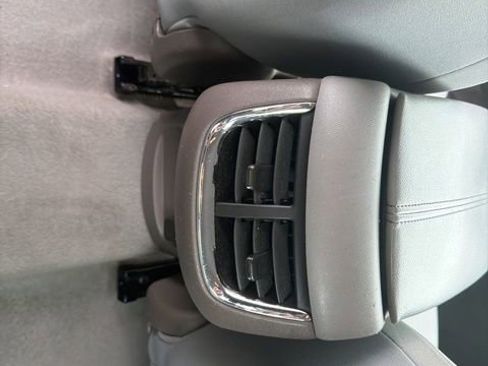 Used 2023 Chevrolet Malibu LT image 32