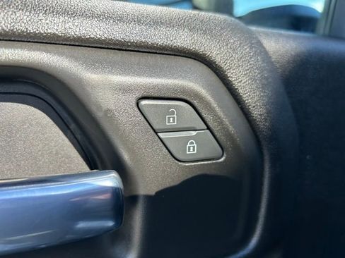 Used 2022 GMC Sierra 2500 Pro w/ Convenience Package AWD/4WD image 31