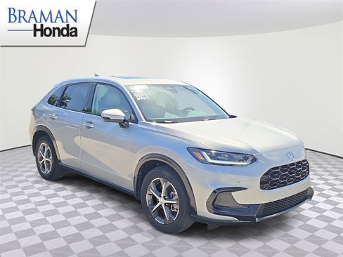 Certified 2024 Honda HR-V EX-L image 2