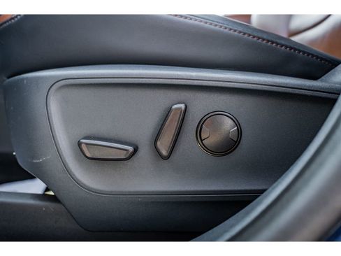 Used 2024 Ford Maverick Lariat FWD image 8