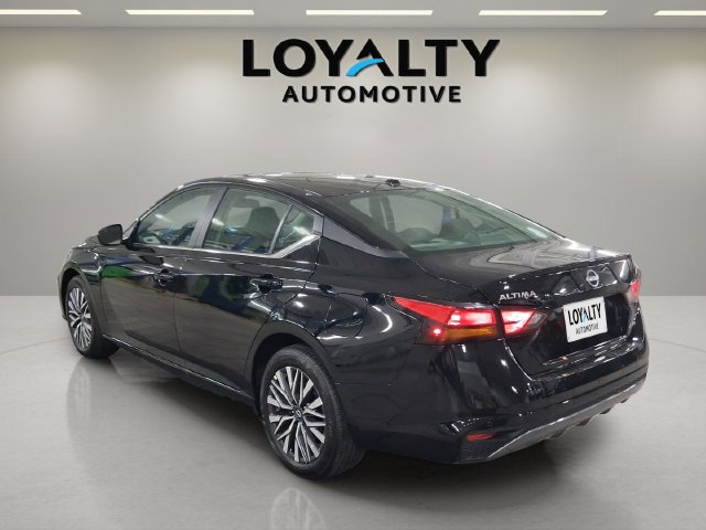 Used 2026 Nissan Altima 2.5 SV AWD/4WD image 3