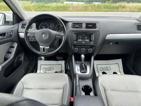 Used 2014 Volkswagen Jetta Hybrid Sedan FWD image 14