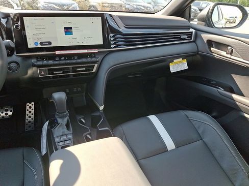 New 2026 Toyota Camry SE image 12