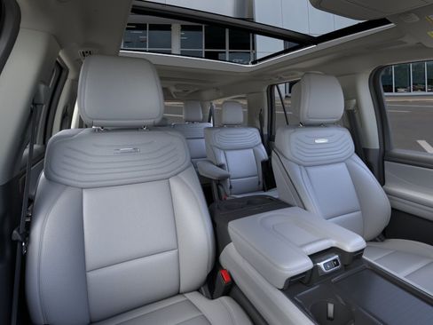 New 2026 Ford Expedition Max Platinum AWD/4WD image 10
