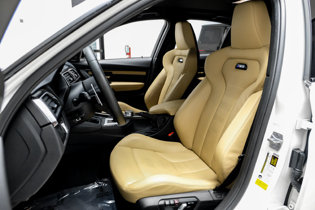 Used 2018 BMW M3 RWD image 31