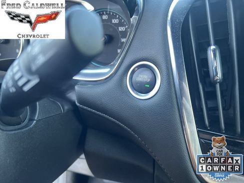 Used 2023 Chevrolet Traverse LT FWD image 22