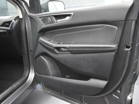 Used 2024 Ford Edge Titanium image 24
