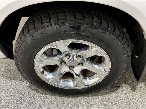 Used 2017 RAM 1500 Laramie w/ Convenience Group AWD/4WD image 36