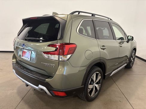 Used 2021 Subaru Forester Touring AWD/4WD image 3