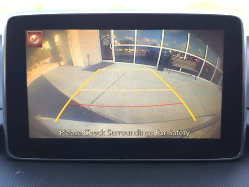 Used 2015 MAZDA MAZDA3 i Touring FWD image 24