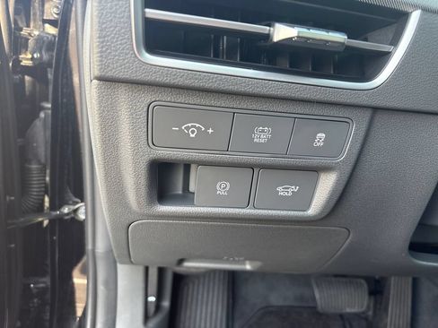 Used 2024 Hyundai Sonata Limited FWD image 11
