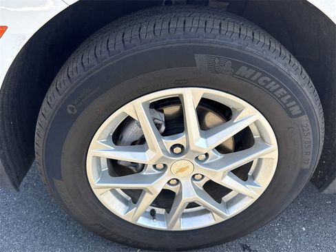 Used 2023 Chevrolet Equinox LS image 14