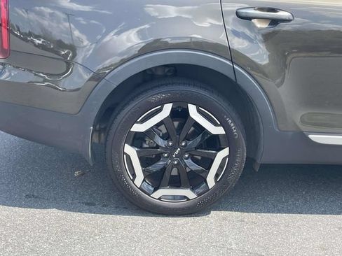 Certified 2024 Kia Telluride S w/ S Sunroof Package FWD image 7