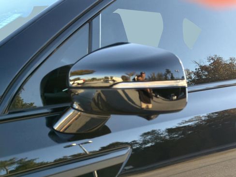 Certified 2025 Kia Sorento SX Prestige image 39