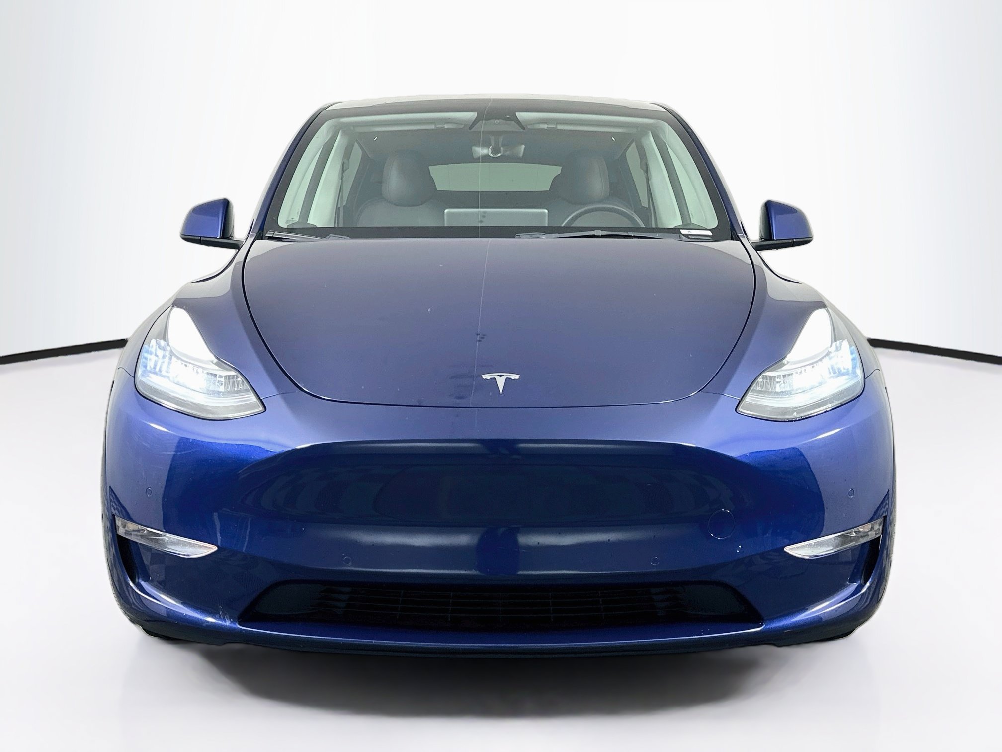 Used 2022 Tesla Model Y Long Range AWD/4WD image 2