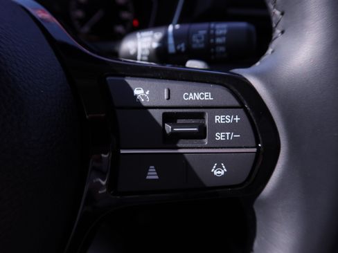 Used 2025 Honda Pilot Touring image 23
