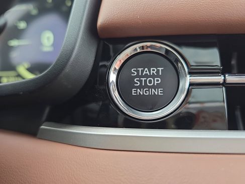 New 2026 Mitsubishi Outlander SEL image 23