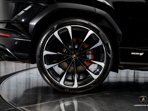 Used 2024 Lamborghini Urus S image 22
