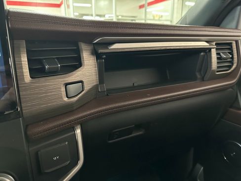 Used 2022 Ford Expedition Limited image 33