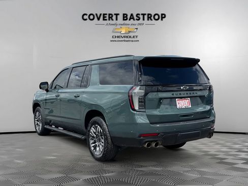 Used 2025 Chevrolet Suburban Z71 w/ Z71 Off-Road Package image 4