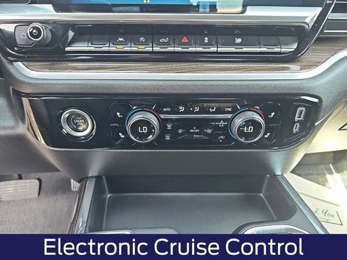 Used 2023 Chevrolet Silverado 1500 RST AWD/4WD image 28