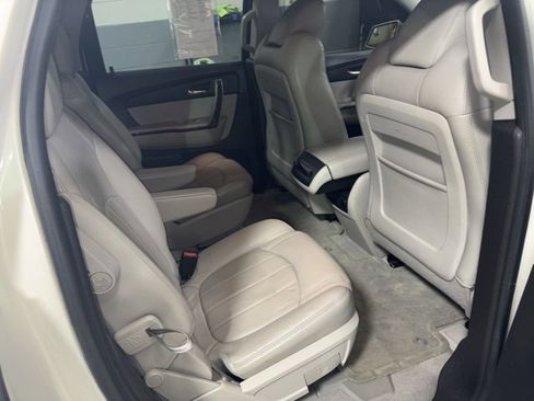 Used 2012 GMC Acadia Denali image 29