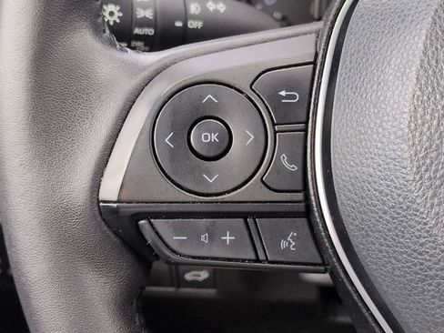 Used 2022 Toyota RAV4 XLE Premium FWD image 24