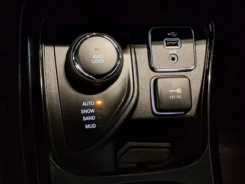 Used 2018 Jeep Compass Limited w/ Navigation Group AWD/4WD image 22