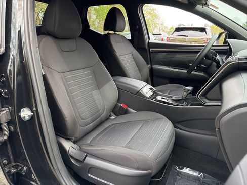 Certified 2024 Hyundai Santa Cruz SEL image 9