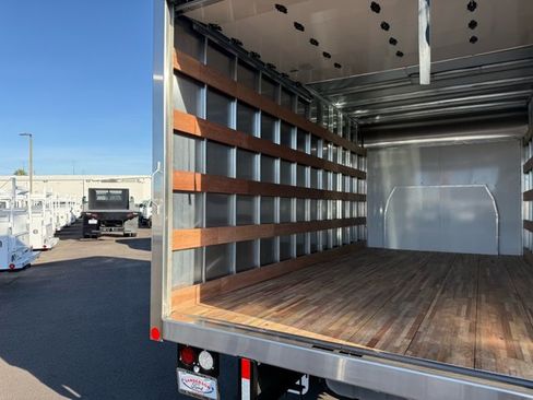 New 2027 Ford E-450 and Econoline 450 Super Duty w/ Interior Upgrade Package image 5