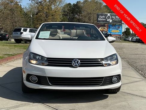 Used 2014 Volkswagen Eos Komfort image 2