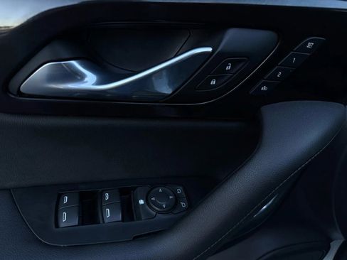 Used 2019 Chevrolet Blazer Premier w/ Sun and Wheels Package image 37