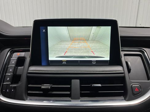 Used 2023 Chevrolet Suburban Premier image 12