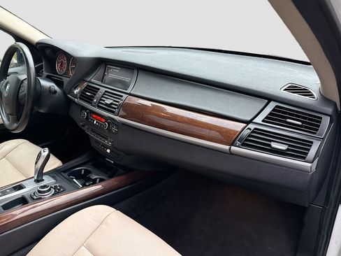 Used 2012 BMW X5 xDrive35d image 30