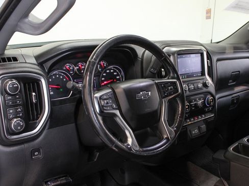 Used 2020 Chevrolet Silverado 1500 RST image 18