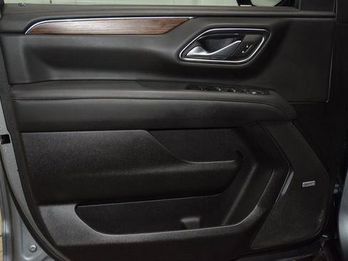 Used 2024 Chevrolet Suburban High Country image 48