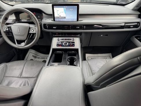 Used 2020 Lincoln Aviator Reserve w/ Elements Package Plus image 12