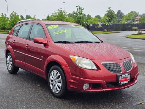 Used 2005 Pontiac Vibe FWD image 3