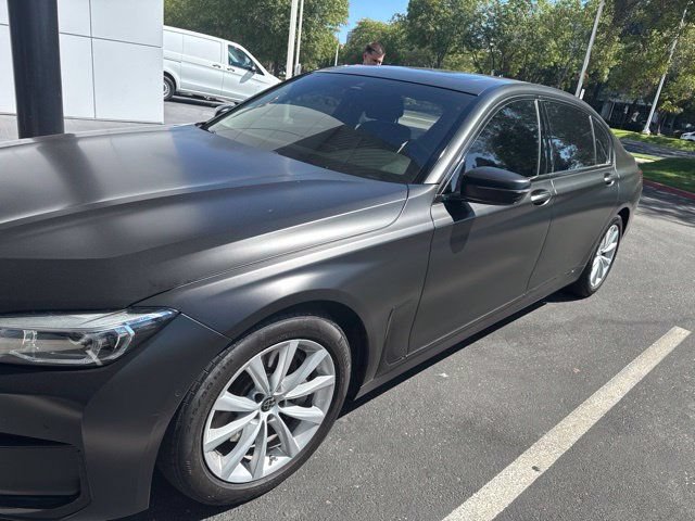 Used 2020 BMW 740i RWD image 1