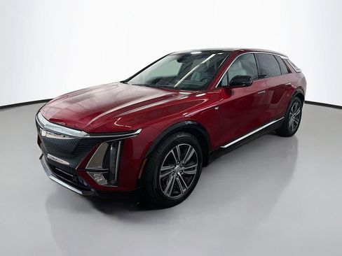 Certified 2024 Cadillac Lyriq Luxury w/ LPO, Floor Liner Package AWD/4WD image 5