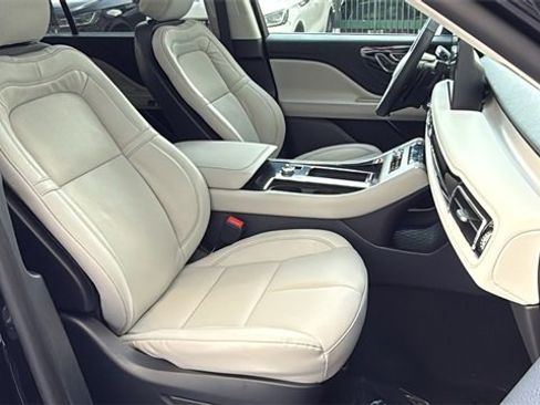 New 2026 Lincoln Aviator Reserve w/ Jet Appearance Package image 10