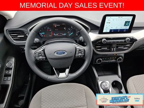 Used 2022 Ford Escape SE w/ SE Sport Appearance Package AWD/4WD image 14
