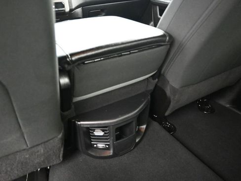 Used 2022 RAM 2500 Big Horn AWD/4WD image 21