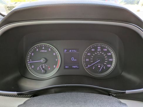 Used 2020 Hyundai Tucson SE image 3