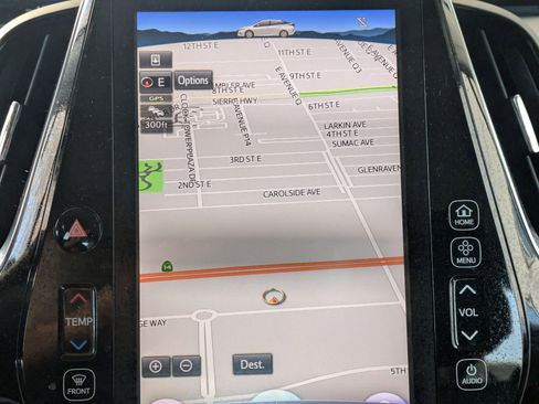 Used 2017 Toyota Prius Prime Plus image 29