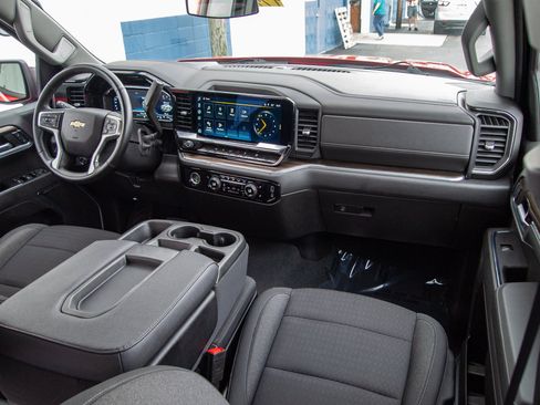 Used 2023 Chevrolet Silverado 1500 LT AWD/4WD image 26