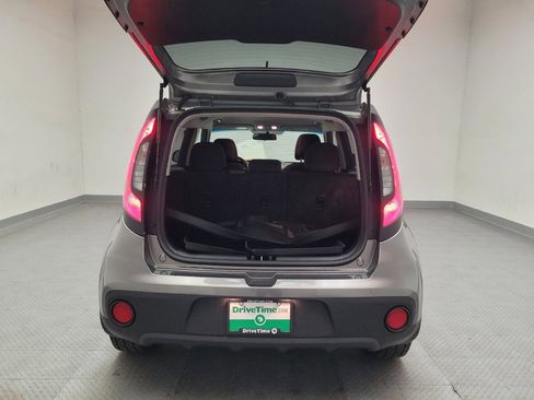 Used 2018 Kia Soul image 29